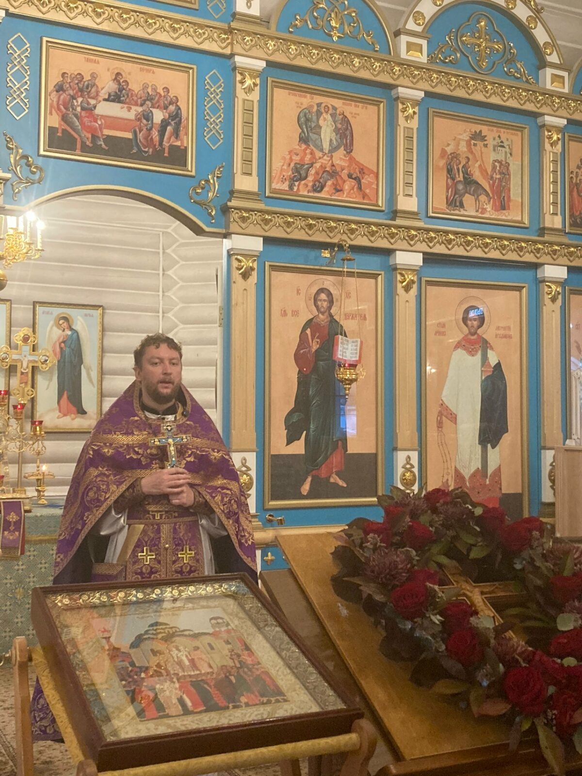 28 сентября 2025 г. Попразднество Воздвижения Честно́го и Животворящего Креста Господня. Иконы Божией Матери «Новоникитская».Воскресная Литургия.