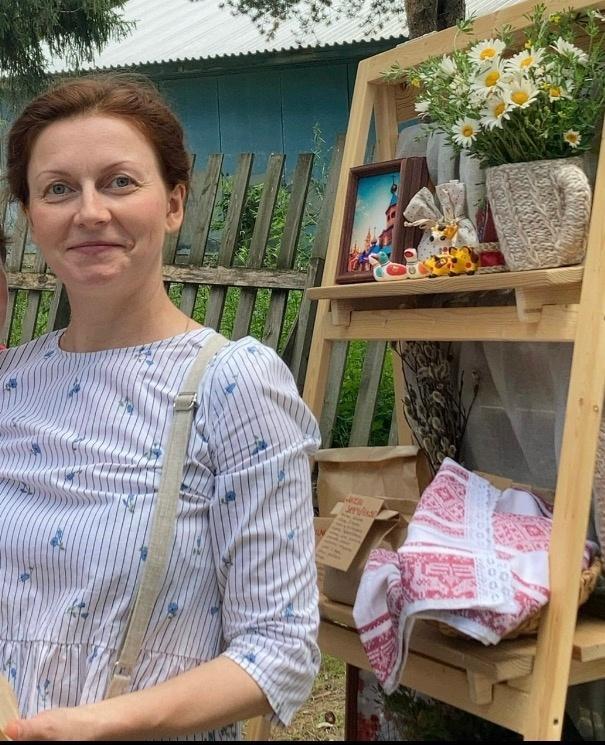 30 декабря свой День рождения отмечает флорист нашего храма, активная помощница в мероприятиях Детской воскресной школы Олеся Смолева !