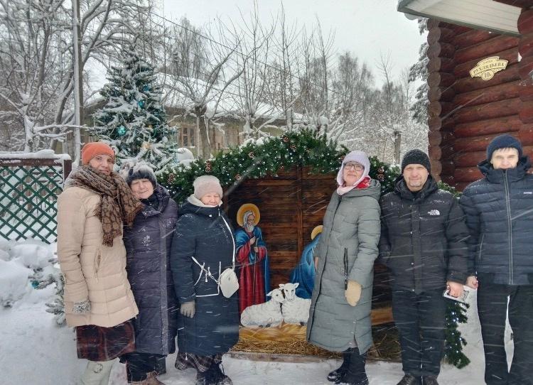 За каждым добрым делом всегда стоят люди.