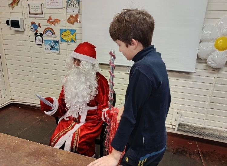 И пришёл к нам Дед Мороз!