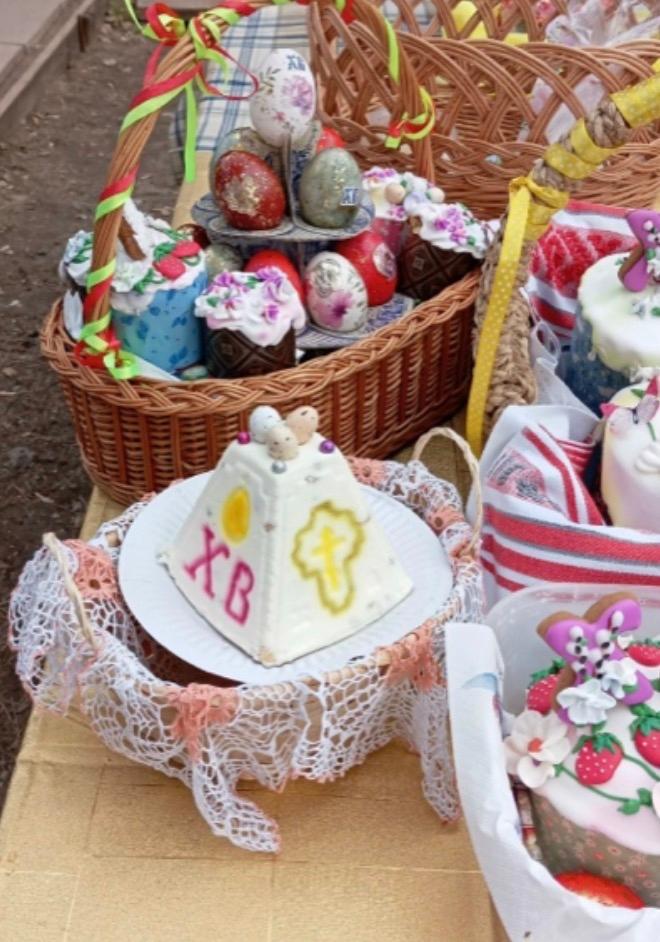 Дорогие друзья! Поздравляю всех с наступающим Светлым Христовым Воскресеньем!